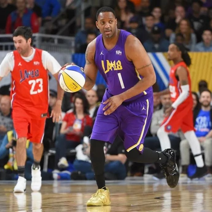 森納奪得 森納奪得