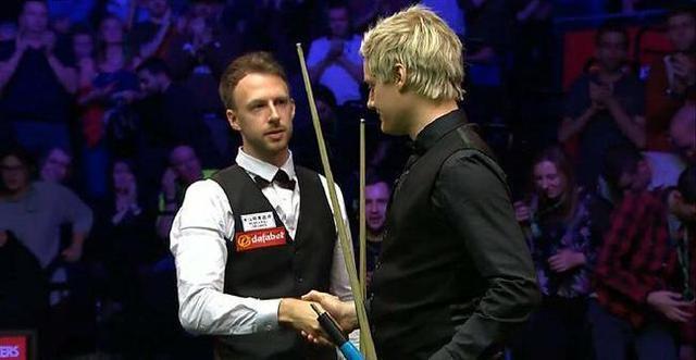 比尔的双后 比尔的双后