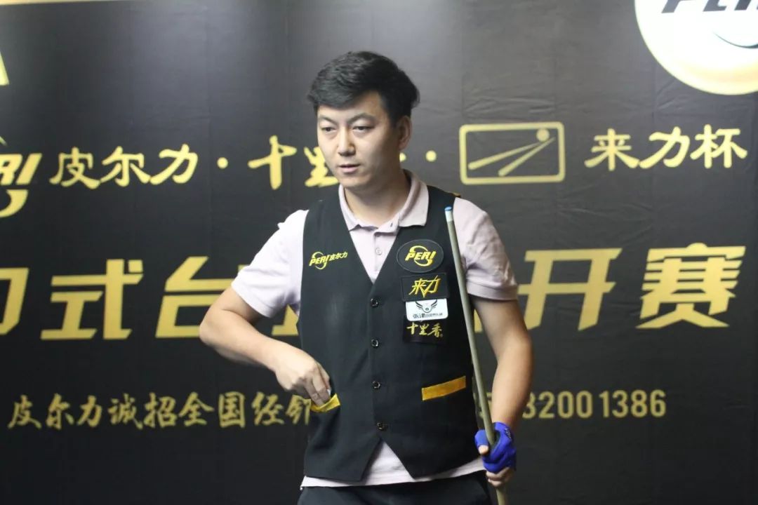 也让他在职 也让他在职