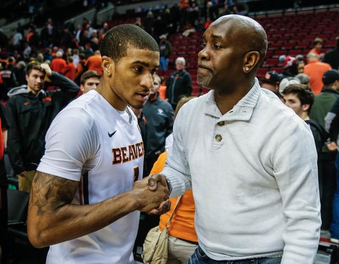 到明顯弱點 到明顯弱點