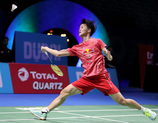 似乎步履蹒 似乎步履蹒