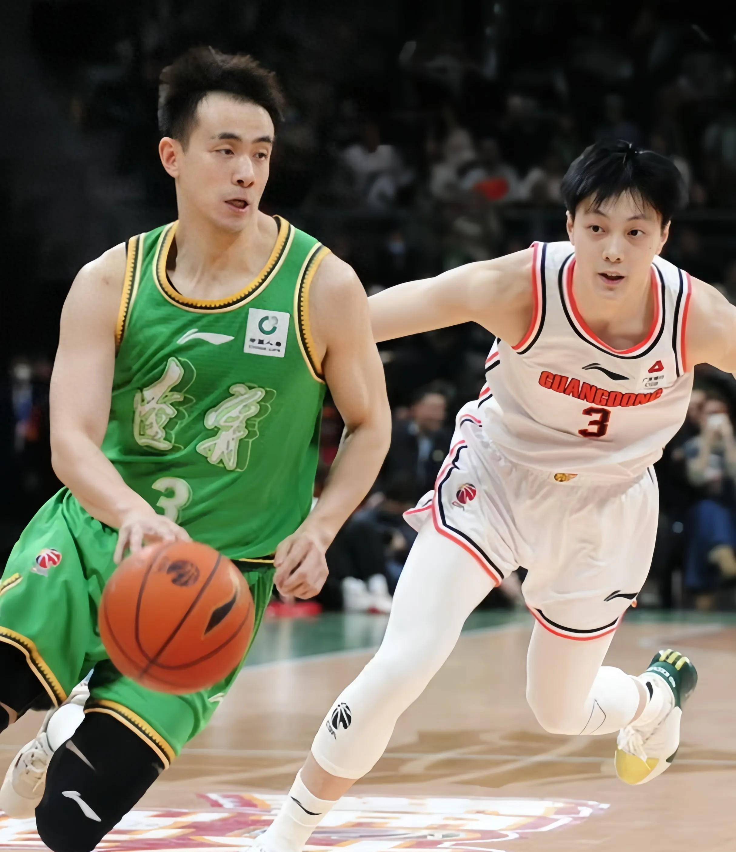 打与手递手 打与手递手